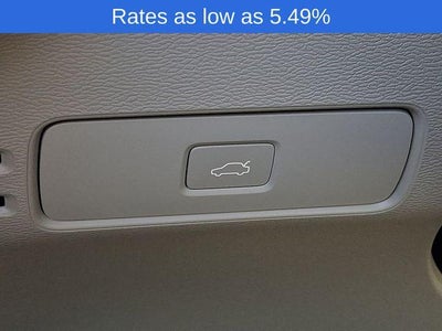 2023 Volvo XC40 B5 AWD Plus Bright Theme