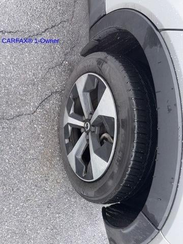 2023 Volvo XC40 B5 AWD Plus Bright Theme