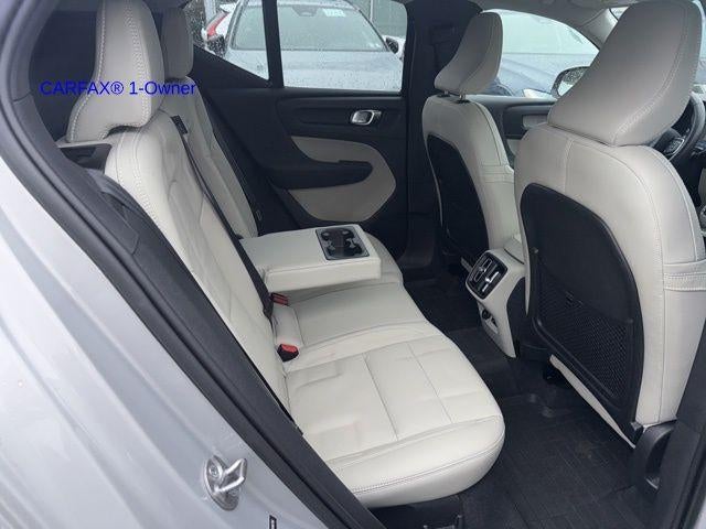 2023 Volvo XC40 B5 AWD Plus Bright Theme