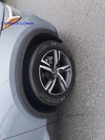 2023 Volvo XC40 B5 AWD Plus Dark Theme