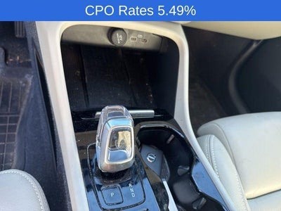 2023 Volvo XC40 B5 AWD Plus Dark Theme