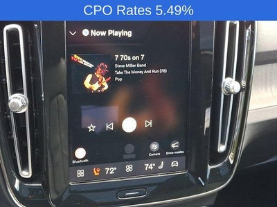 2023 Volvo XC40 B5 AWD Plus Dark Theme