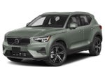 2023 Volvo XC40 B5 AWD Plus Dark Theme