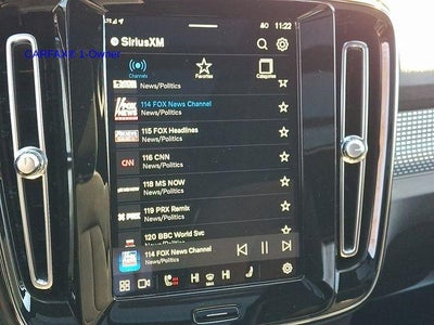 2023 Volvo XC40 B5 AWD Plus Dark Theme