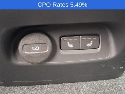 2023 Volvo XC40 B5 AWD Plus Dark Theme