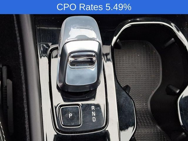 2023 Volvo XC40 B5 AWD Plus Dark Theme