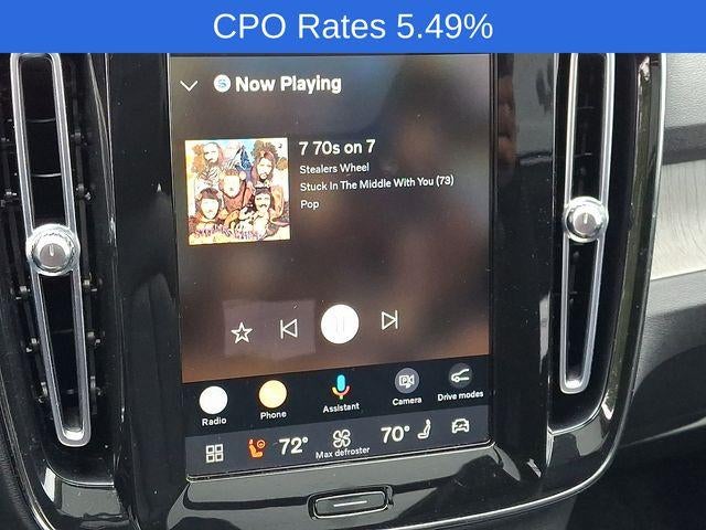 2023 Volvo XC40 B5 AWD Plus Dark Theme