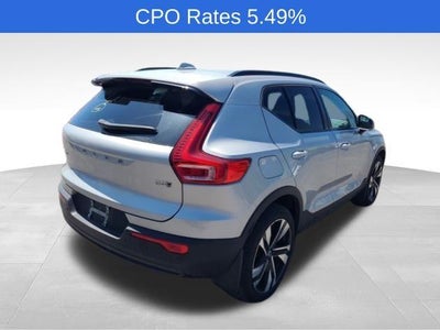 2023 Volvo XC40 B5 AWD Plus Dark Theme