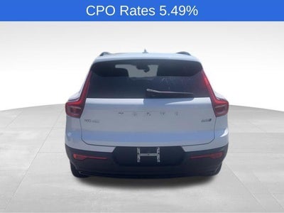 2023 Volvo XC40 B5 AWD Plus Dark Theme