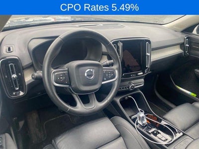 2023 Volvo XC40 B5 AWD Ultimate Dark Theme
