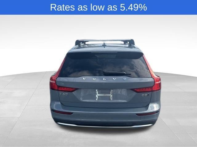 2024 Volvo V60 Cross Country B5 AWD Plus
