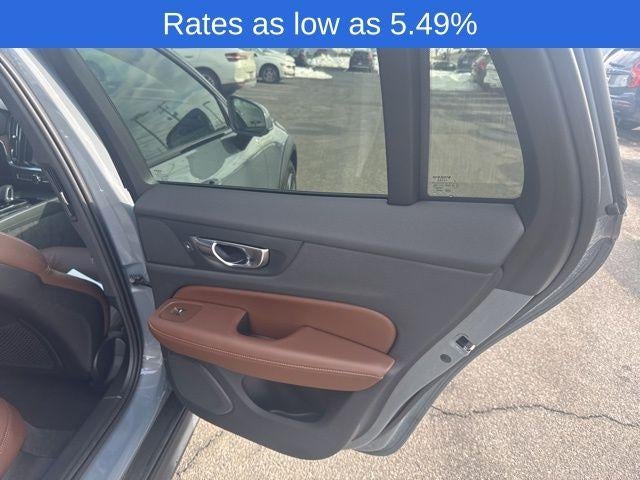 2024 Volvo V60 Cross Country B5 AWD Plus