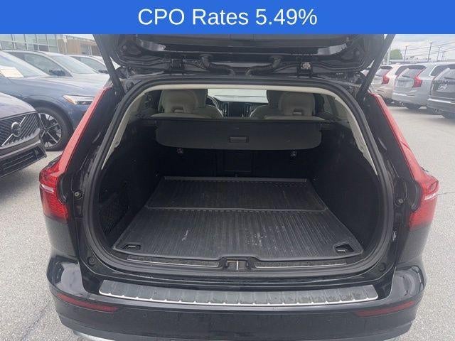 2024 Volvo V60 Cross Country B5 AWD Plus