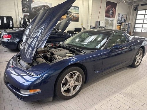 2001 Chevrolet Corvette Base