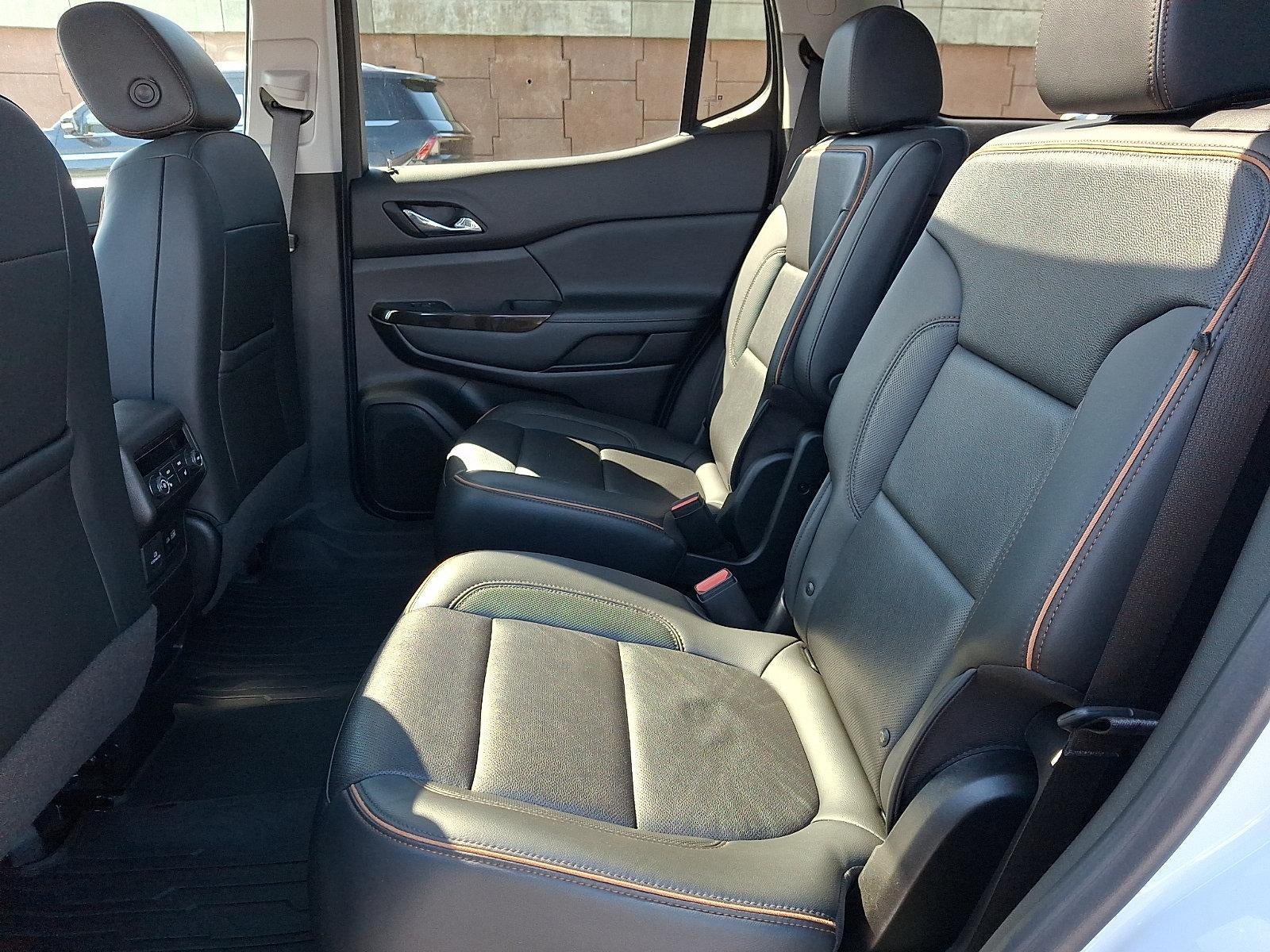 2022 GMC Acadia AWD AT4
