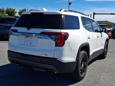 2022 GMC Acadia AWD AT4
