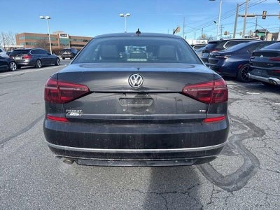 2017 Volkswagen Passat R-Line w/Comfort Pkg Auto