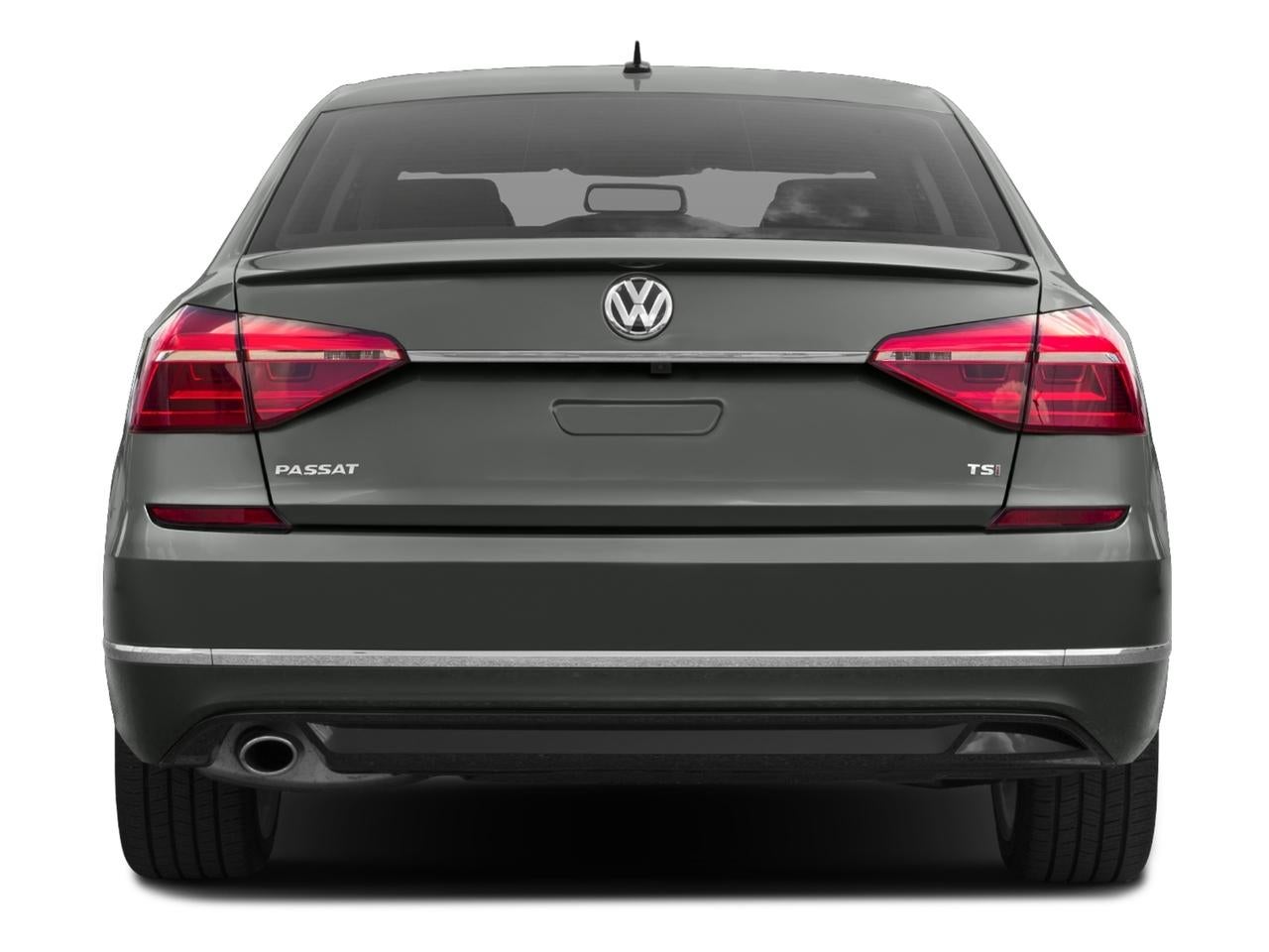 2017 Volkswagen Passat R-Line w/Comfort Pkg Auto