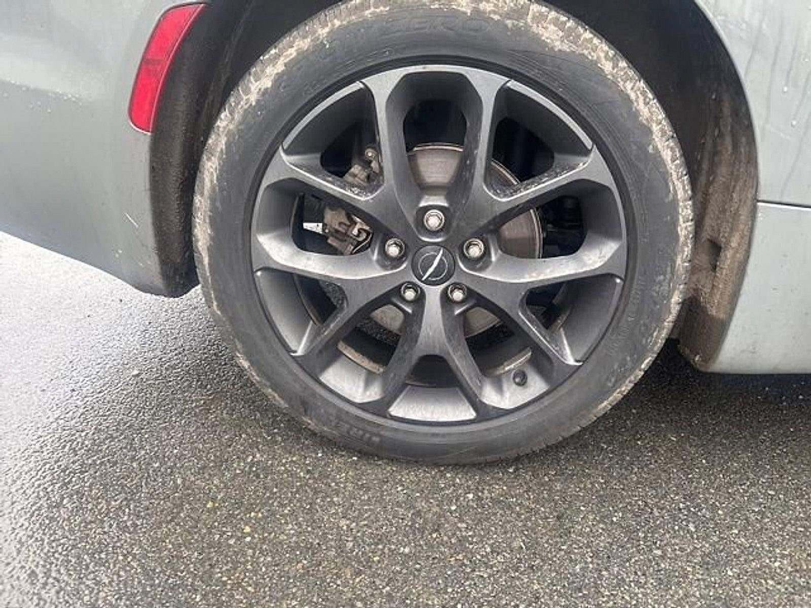 2022 Chrysler Pacifica Touring L FWD