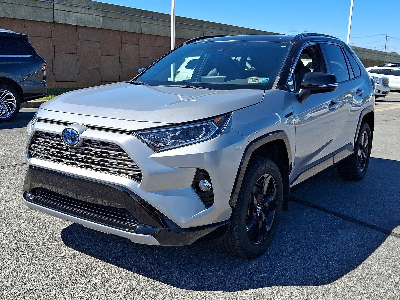 2019 Toyota RAV4 Hybrid XSE AWD (Natl)