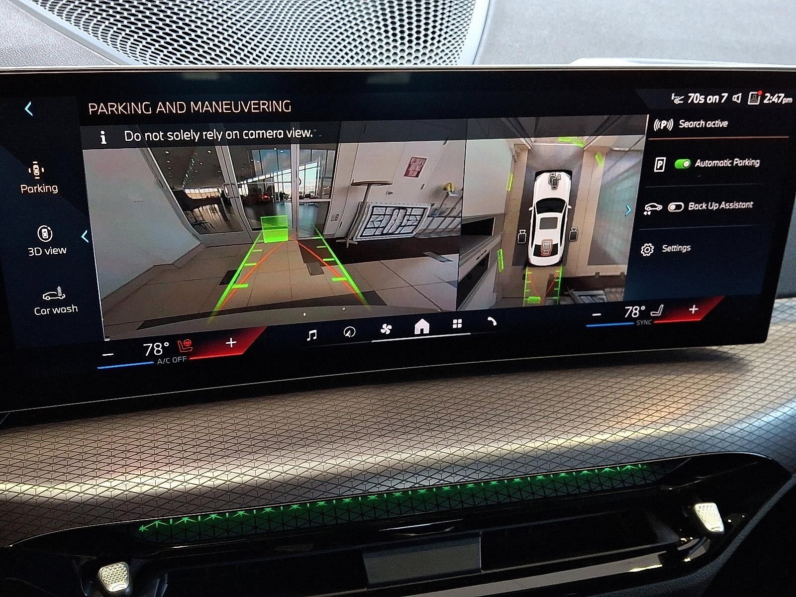 2025 BMW 330i xDrive Sedan