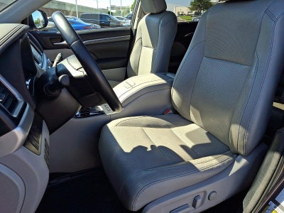 2018 Toyota Highlander Limited V6 AWD (Natl)