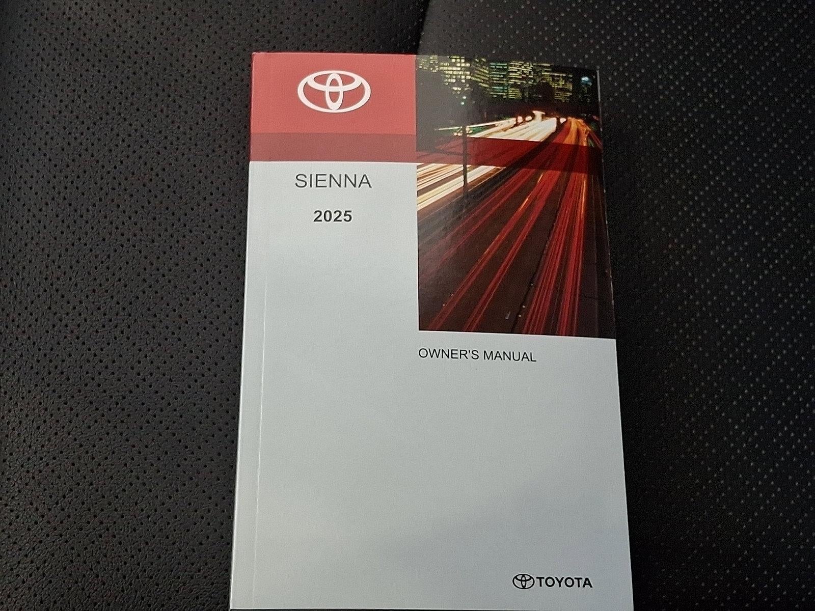 2025 Toyota Sienna Platinum AWD 7-Passenger (GS)