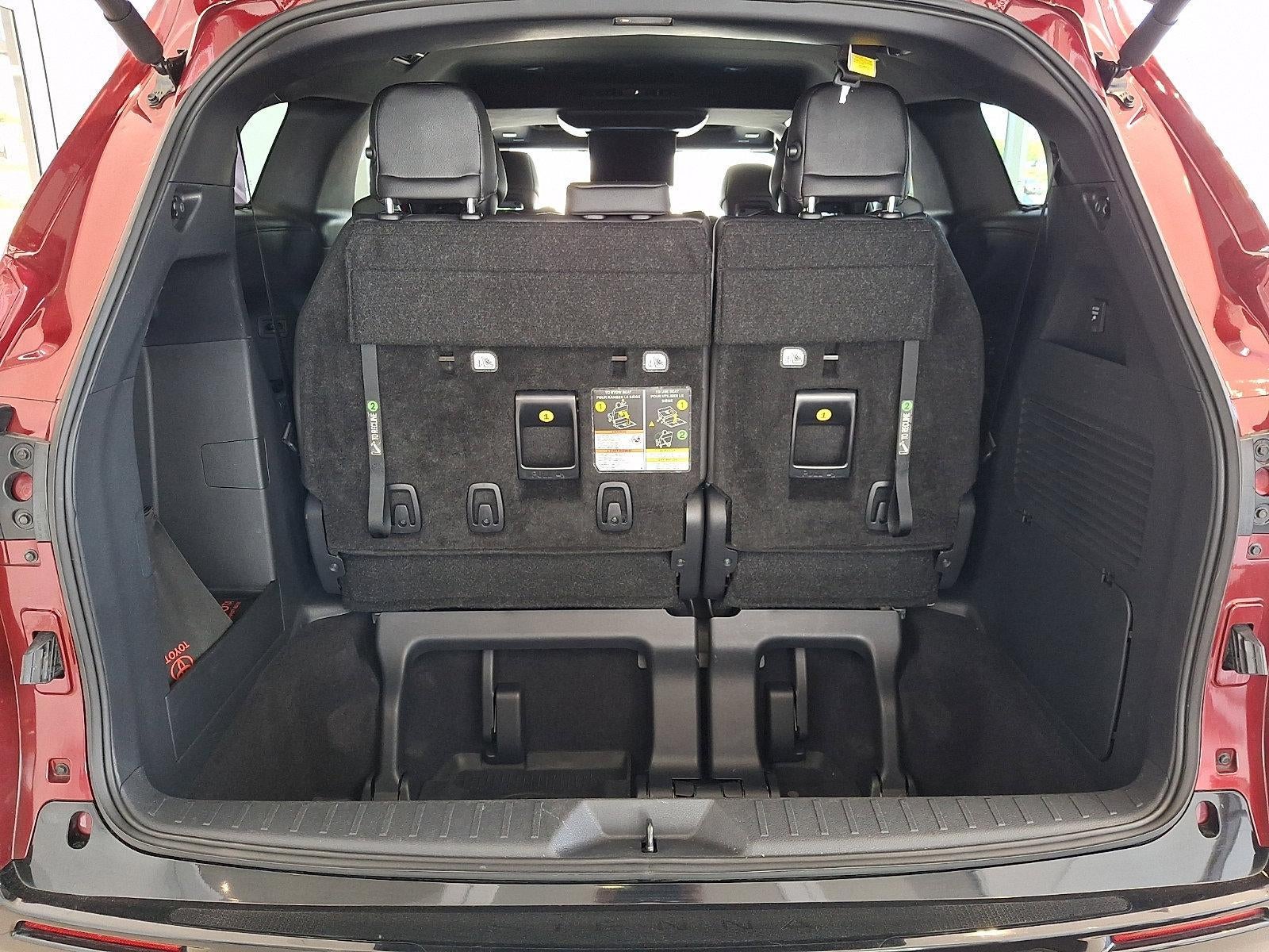 2025 Toyota Sienna Platinum AWD 7-Passenger (GS)
