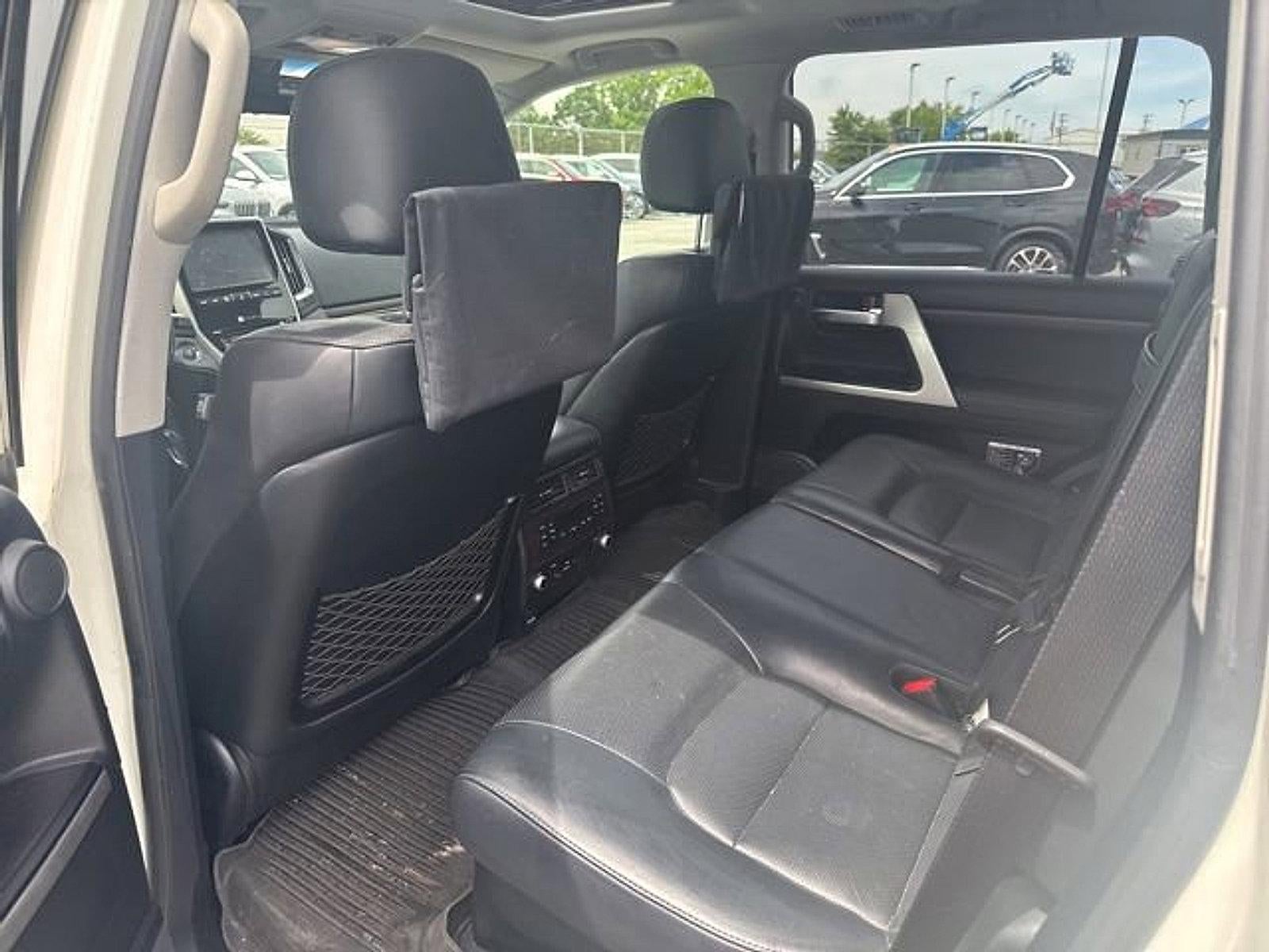 2016 Toyota Land Cruiser 4dr 4WD (GS)