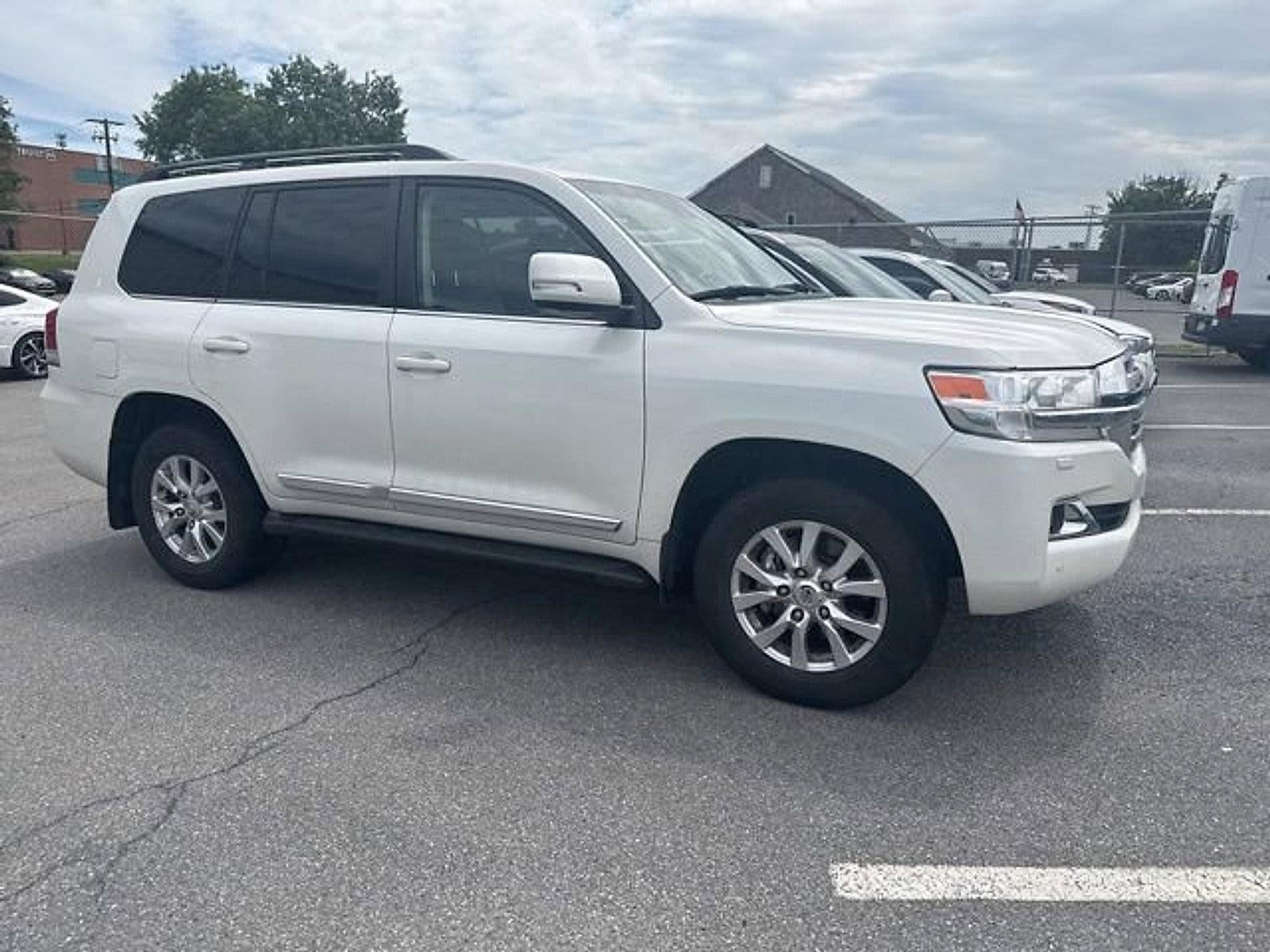 2016 Toyota Land Cruiser 4dr 4WD (GS)