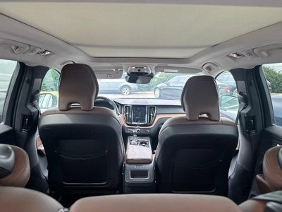 2019 Volvo XC60 T6 AWD Momentum