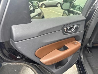 2019 Volvo XC60 T6 AWD Momentum