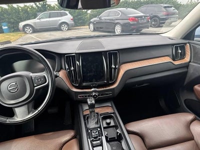 2019 Volvo XC60 T6 AWD Momentum