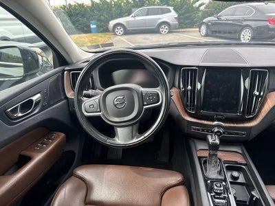 2019 Volvo XC60 T6 AWD Momentum