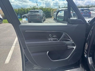 2025 Land Rover Range Rover P400 SE LWB 7 Seat