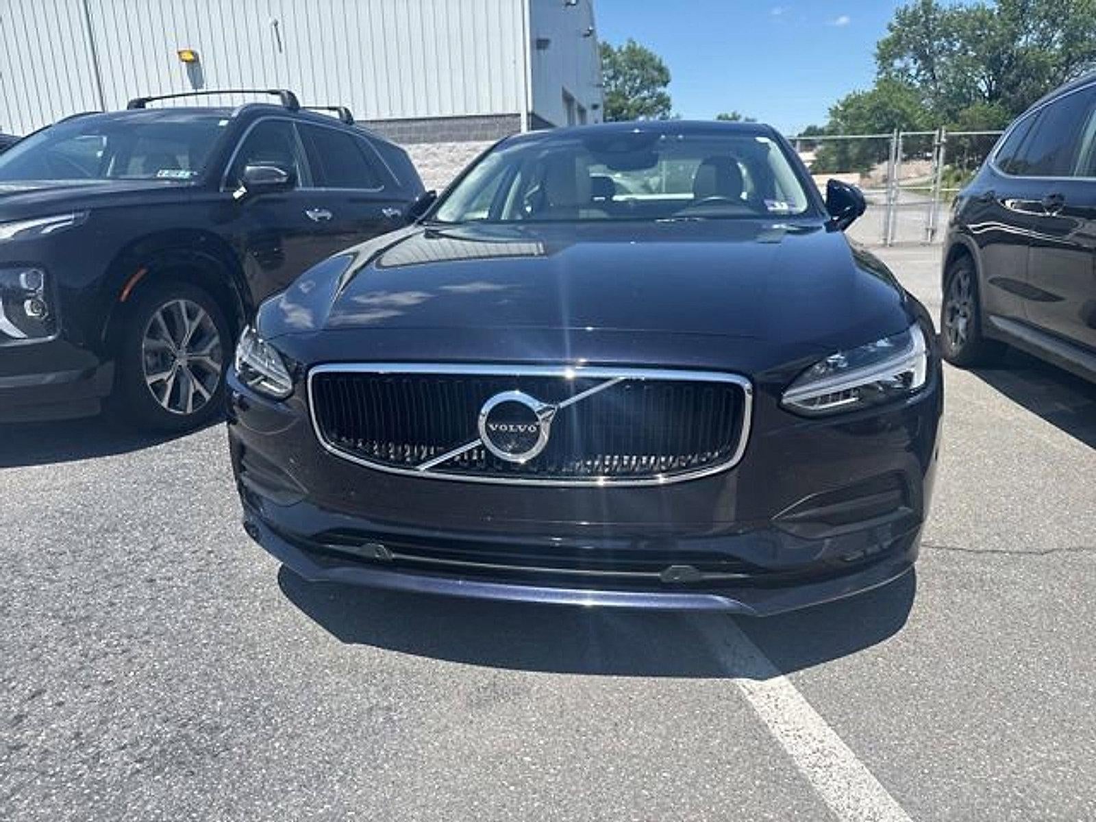 2017 Volvo S90 T6 AWD Momentum