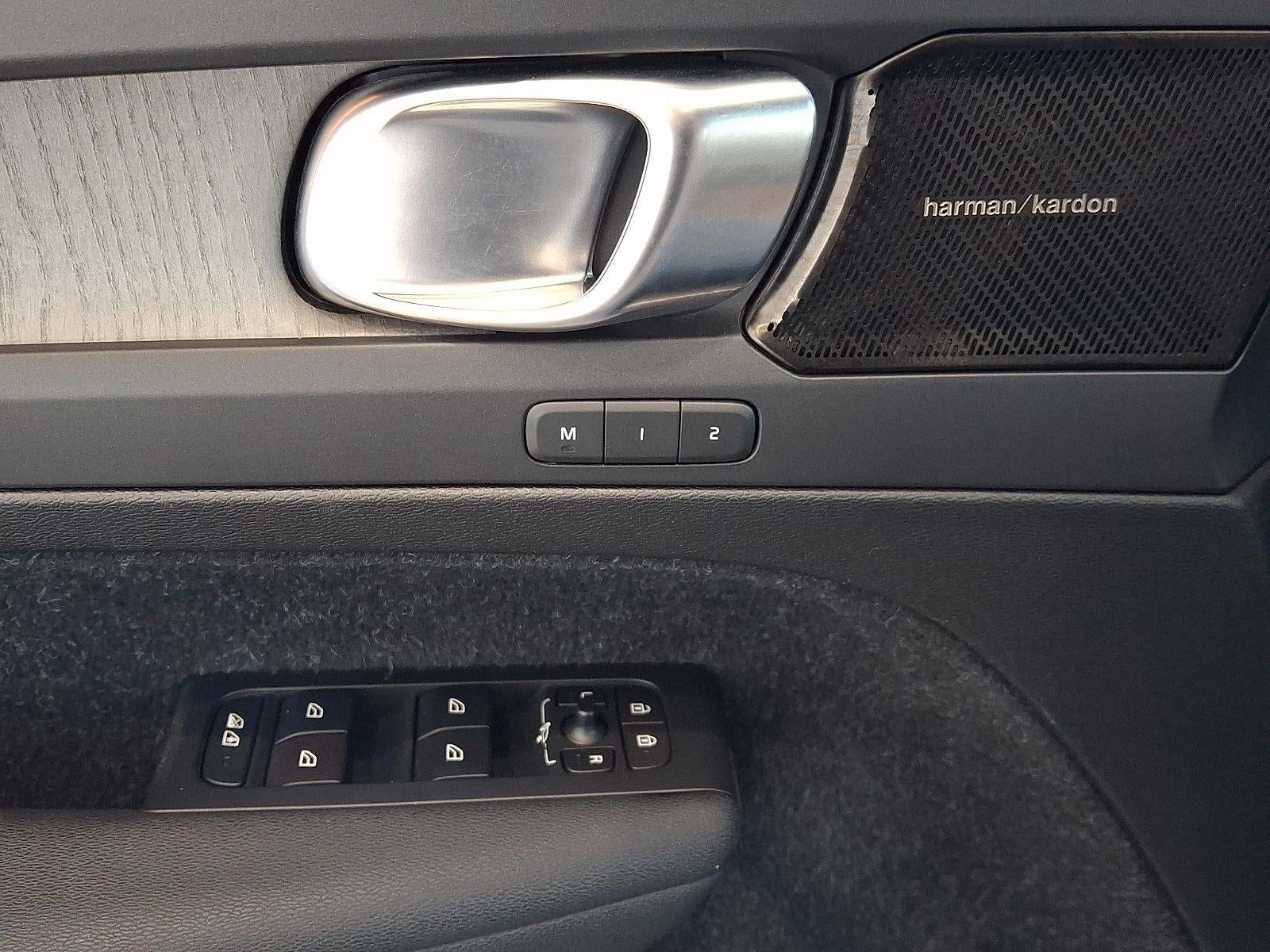 2021 Volvo XC40 T5 AWD Inscription