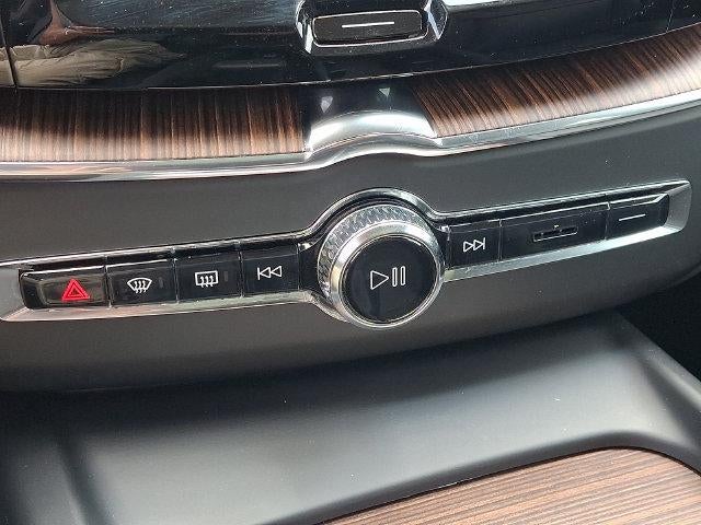 2023 Volvo XC60 B5 AWD Plus Bright Theme