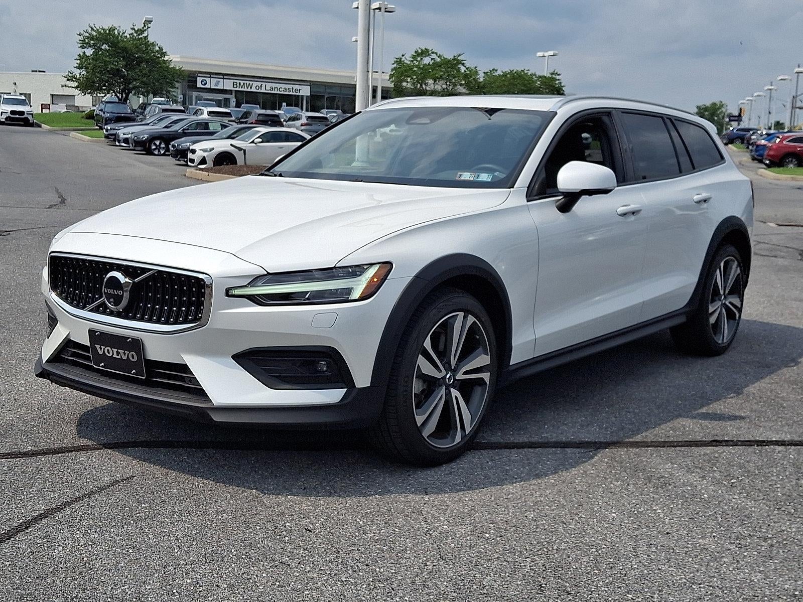 2024 Volvo V60 Cross Country B5 AWD Plus