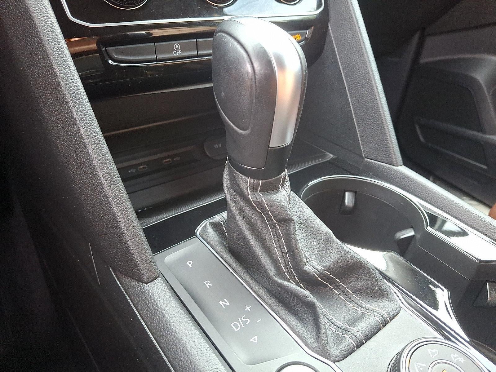 2023 Volkswagen Atlas 2.0T SE w/Technology 4MOTION