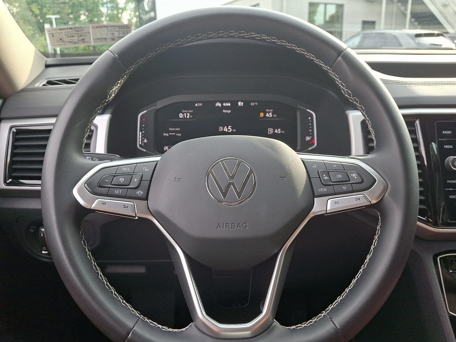 2023 Volkswagen Atlas 2.0T SE w/Technology 4MOTION