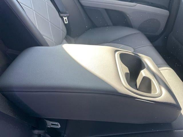 2019 Toyota Camry XLE Auto (SE)