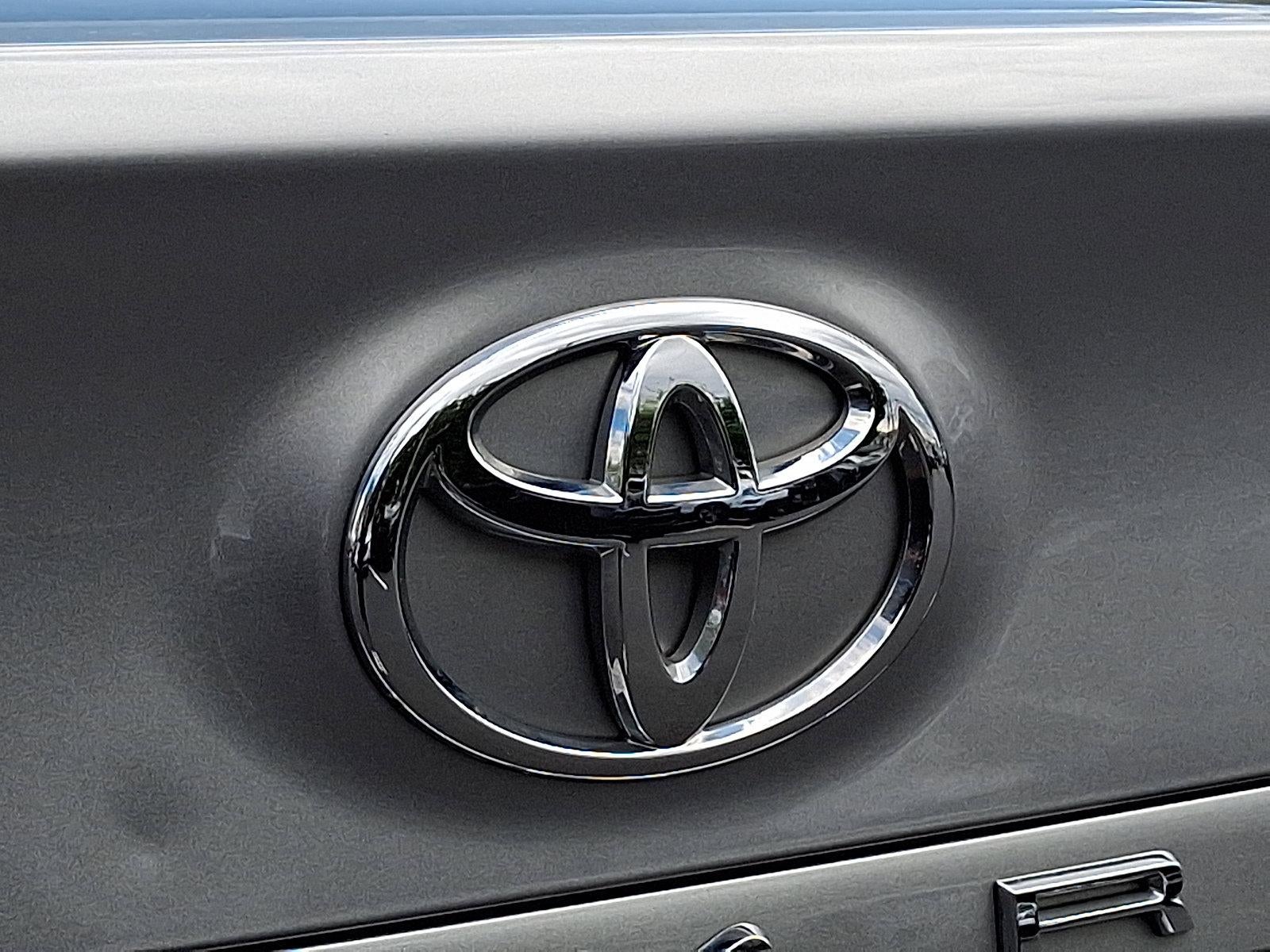 2019 Toyota Camry XLE Auto (Natl)