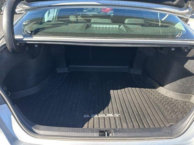 2019 Toyota Camry XLE Auto (SE)