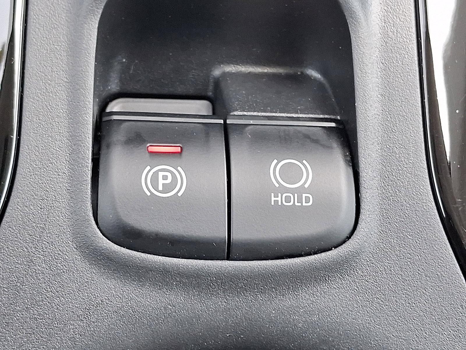 2024 Toyota Corolla Cross XLE 4WD (Natl)