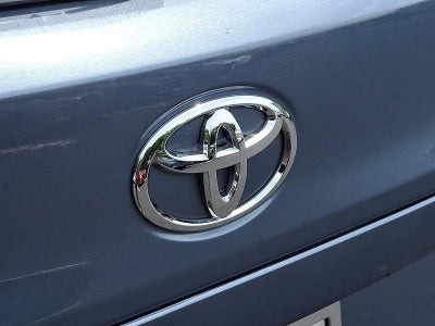 2024 Toyota Corolla Cross XLE 4WD (Natl)