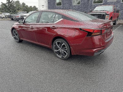 2023 Nissan Altima SR