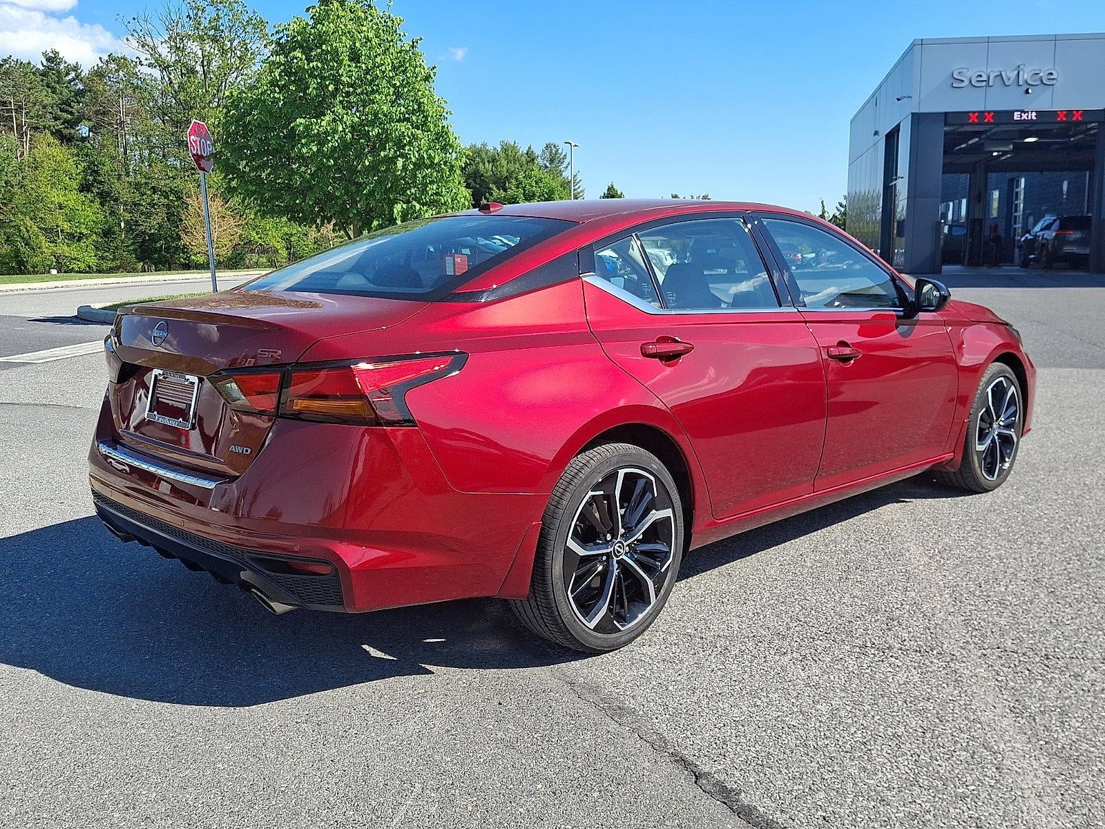 2023 Nissan Altima SR