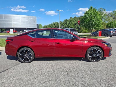 2023 Nissan Altima SR