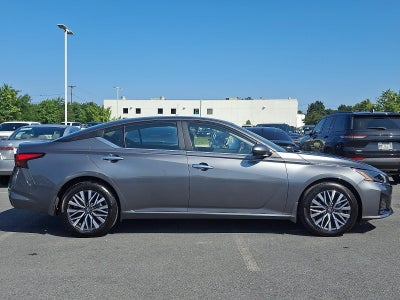 2023 Nissan Altima SV